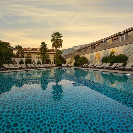 Han Deluxe Hotel Ölüdeniz Buitenkant foto