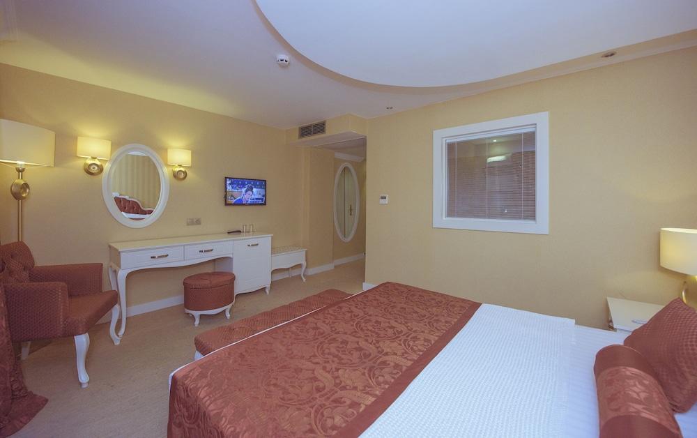 Han Deluxe Hotel Ölüdeniz Buitenkant foto